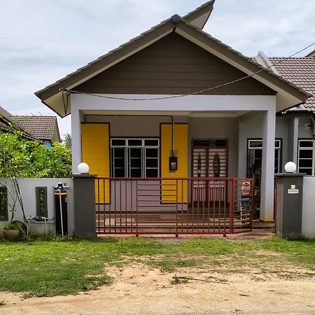 Drose Homestay Kuala Terengganu Exterior foto